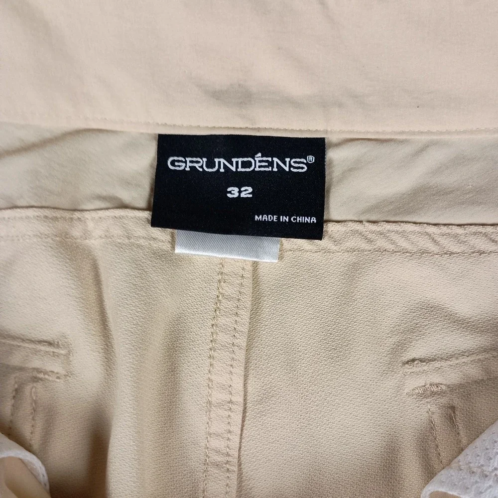 Grundéns Breakwater Fishing Shorts Mens Size 32 Sandstone Tan EUC
